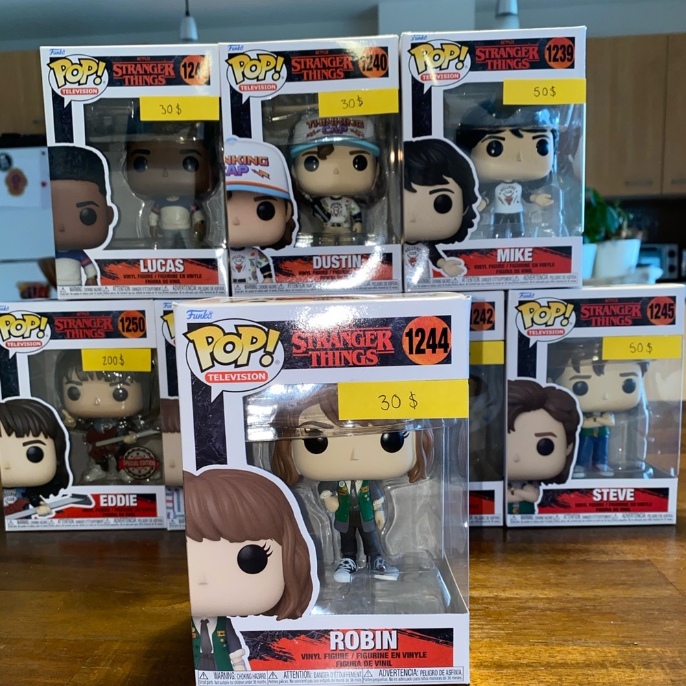 All collection S4 Stranger Things Funko Pop+Eddie Special Edition -Without Max - Picture 6 of 9